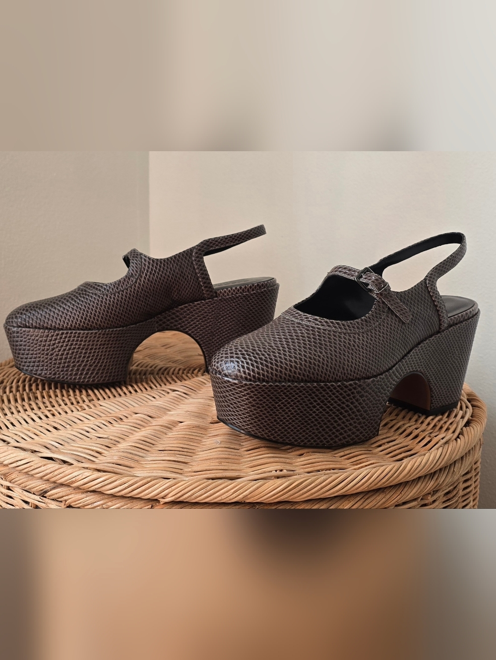 Robert Clergerie Paris Brown Goat Leather Platform Mary Jane Heels – Size 38